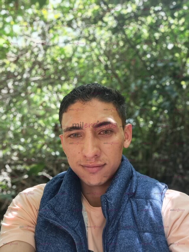 FOTOS DE ATRACTIVO JOVEN MORENO LECHERO DOTADO ACTIVO DOMINANTE