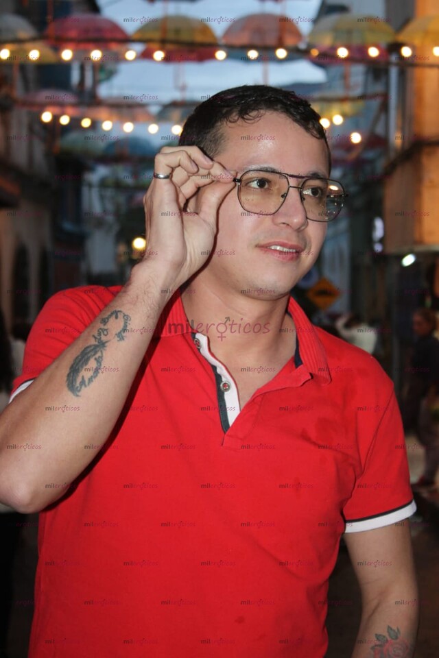 FOTOS DE JOVEN COMPLACIENTE DE PASO EN LA CIUDAD SIN LIMITES