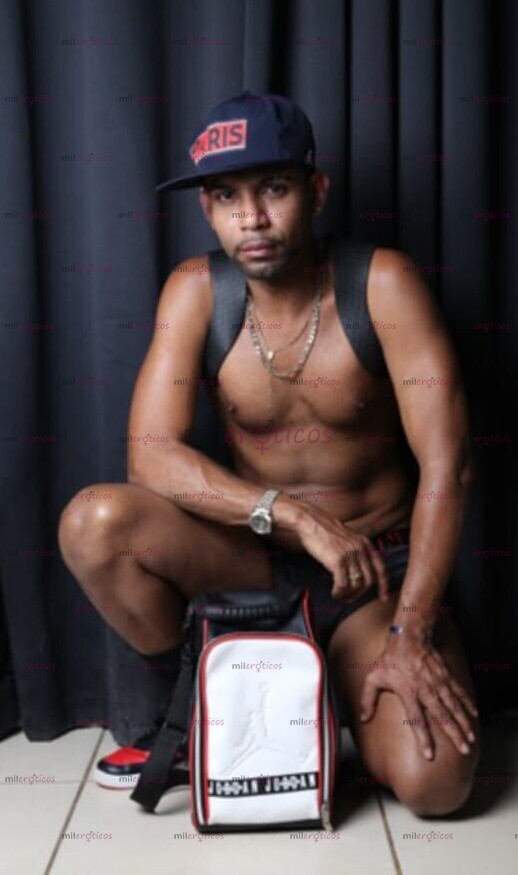 FOTOS DE RECIÉN LLEGADO MORENASO VENEZOLANO LEONARD VENDRÁ A SORPRENDER