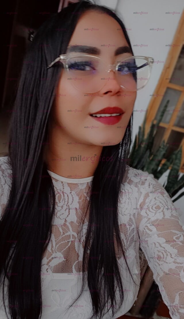 FOTOS DE DE PASO ANDREA RICA FLAKA DE CUERPO NATURAL LINDOS SENOS SÚPER APRETADA Y MOJADA