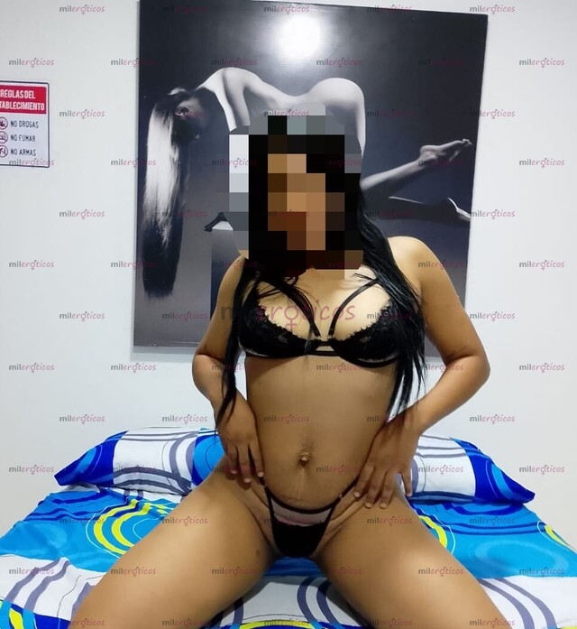 FOTOS DE DANIELA RICA TRIGUEÑA CON CULO DE INFARTO Y VAGINA APRETADITA