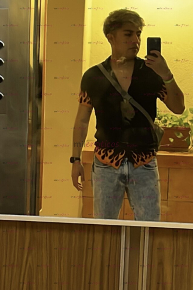 FOTOS DE MORENITO VERGONZOSO LISTO PARA PASARLA RICO !!!