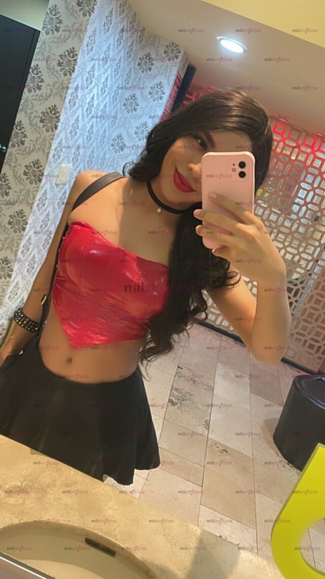 FOTOS DE PAULINA TÚ MUÑECA DE CARNE Y HUESO DELGADA, BONITA Y COMPLACIENTE