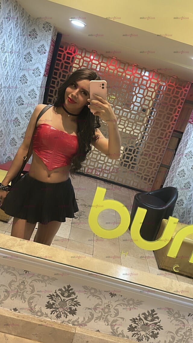 FOTOS DE PAULINA TÚ MUÑECA DE CARNE Y HUESO DELGADA, BONITA Y COMPLACIENTE
