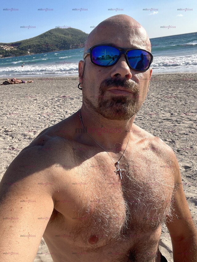 FOTOS DE AFFIDABILE, DOLCE, DISCRETO: IDEALE PER MASCHI ATTIVI BISEX O IMPEGNATI