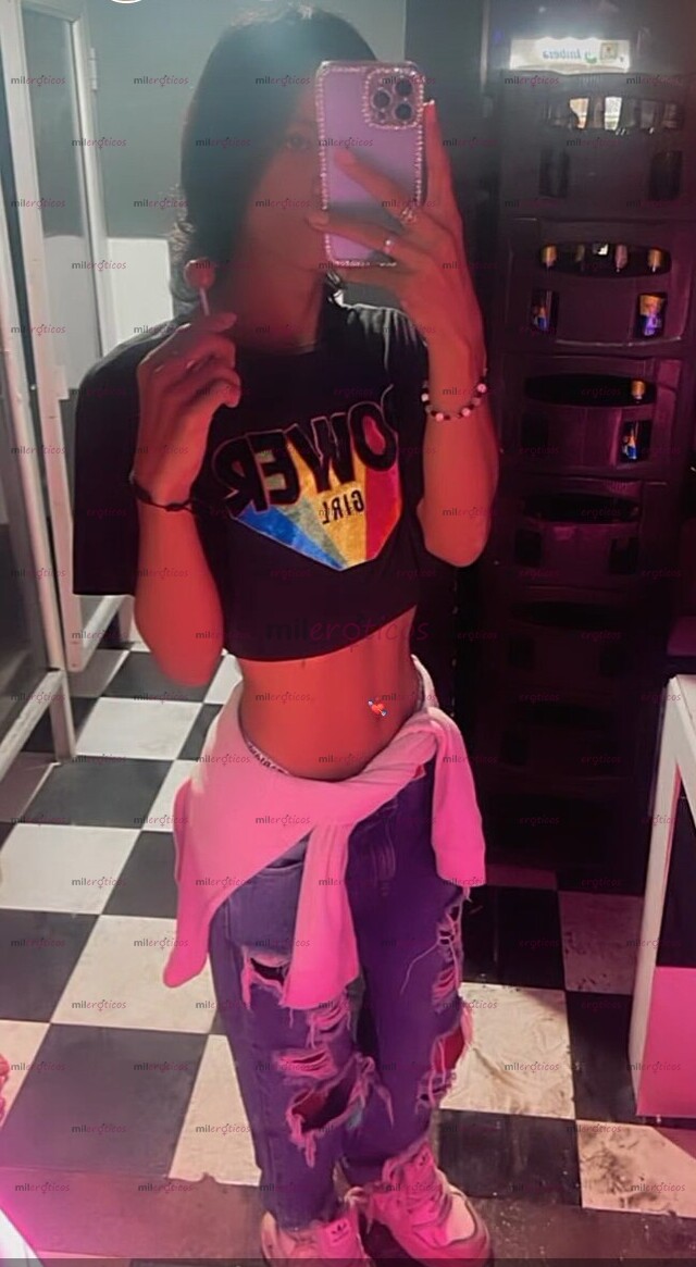 FOTOS DE HOLA SOY UN CHICO JOVEN RESERVADO PARA COMPLACERTE