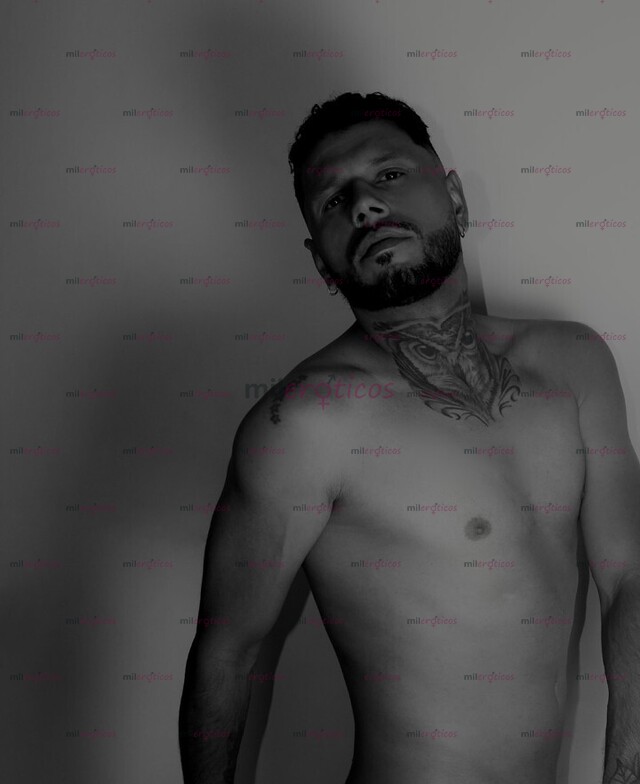 FOTOS DE ME LLAMO NICKY SOY UN CHICO JOVEN DE 28 AÑOS VERSÁTIL COMPLACIENTE ARDIENTE
