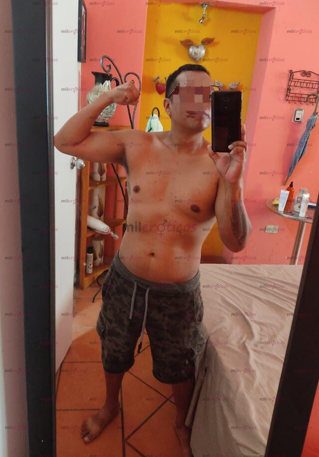 FOTOS DE MASAJISTA OAXAQUEÑO, CHAQUETERO, MANOS MÁGICAS