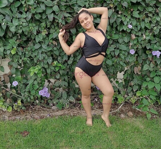 FOTOS DE MORENITA, BONITA Y MUY LINDA QUIERO PASARLA BIEN