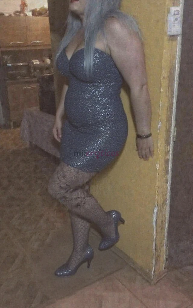 Hola mis amores soy tu negra caliente dispuesta a complacerte en todas tus fantasia full anal oral penetracion mutua contacto ilimitado en la hora gra...