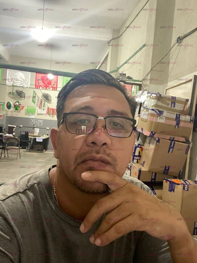 FOTOS DE MADURO VERGON 22 CM, GRUESA, CABEZONA Y UN POCO VENUDA