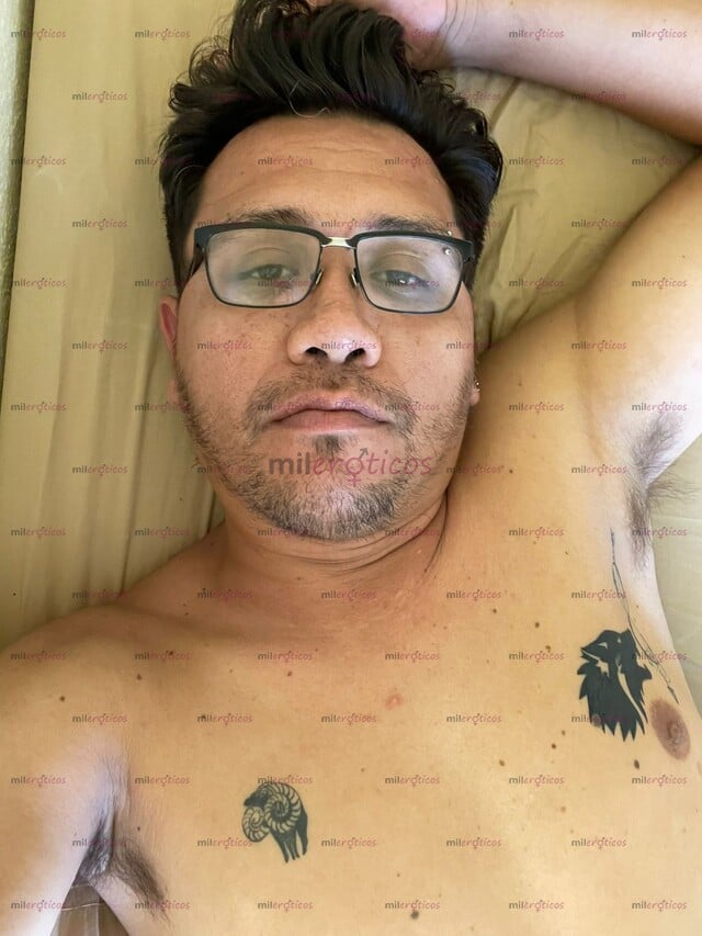 FOTOS DE MADURO VERGON 22 CM, GRUESA, CABEZONA Y UN POCO VENUDA