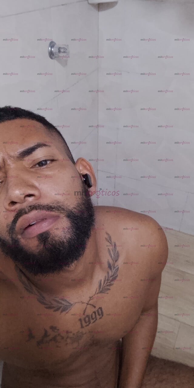 FOTOS DE MORENO ISLEÑO CALIENTE DISPUESTO AH COMPLACERTE Y CUMPLIR TUS FETICHES