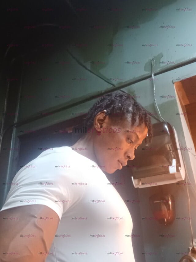 FOTOS DE NEGRONY HOMBRE FUEGO HORNO VERGOTA GRANDE