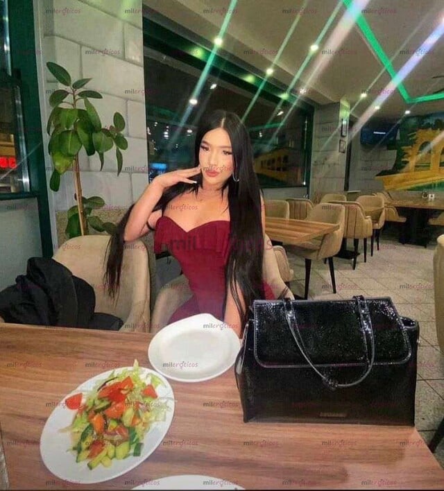 FOTOS DE ESTÁS CANSADO DE ESOS HOMBRES VESTIDO DE MUJER LLEGÓ UNA VERDADERA POTRA