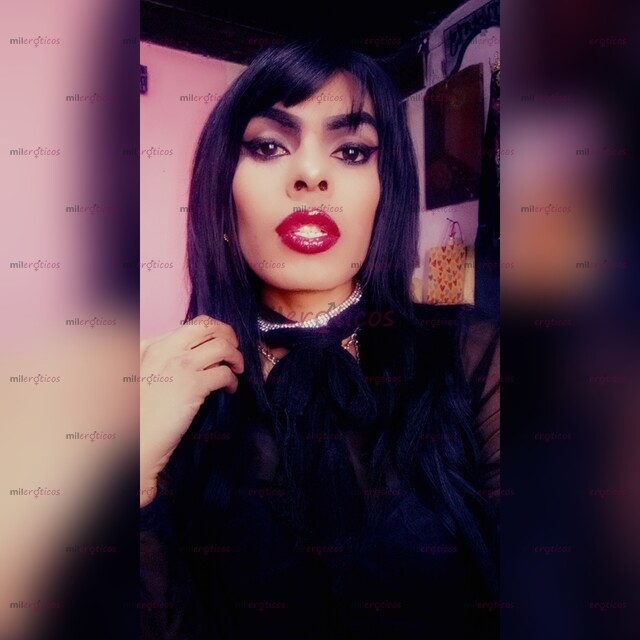 FOTOS DE ATRACTIVA NENA TRANS VERSÁTIL Y MUY FEMENINA
