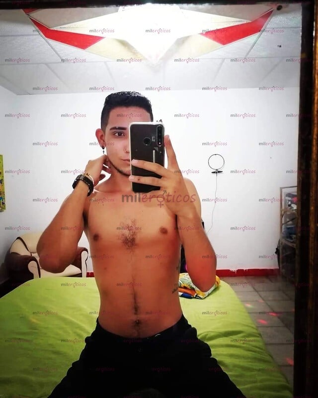 FOTOS DE PASIVO COMPLACIENTE 26 AÑOS ARRECHO CON MUCHO MORBO Y PLACER PARA DAR