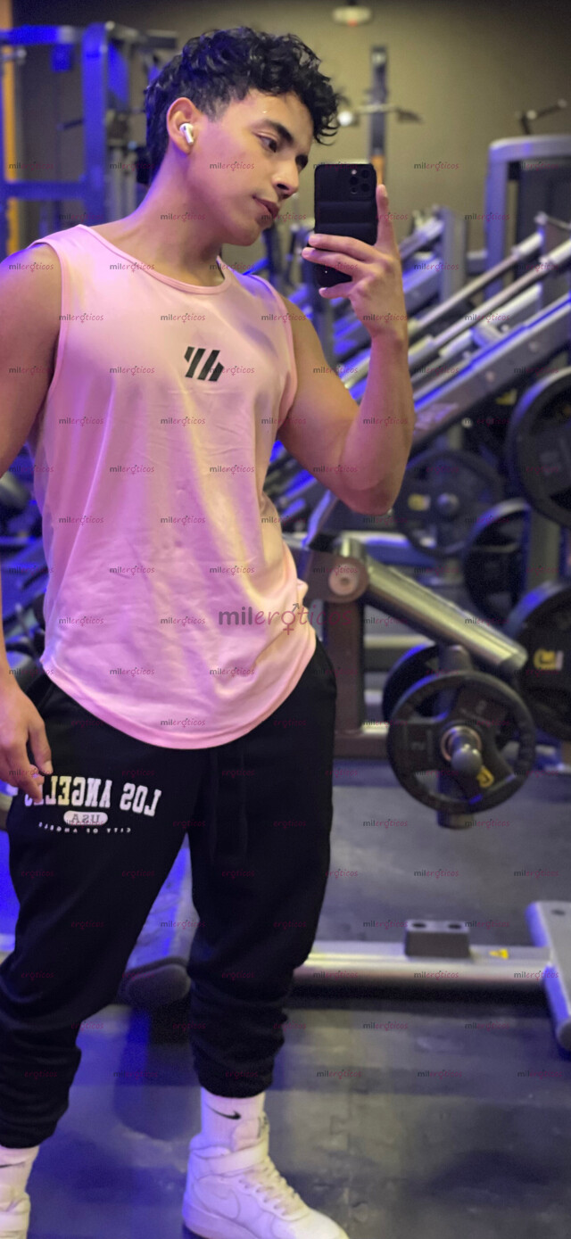 FOTOS DE JOVEN CHICO DEPORTISTA, DISPONIBLE HOY ÚLTIMO DÍA