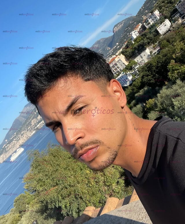 FOTOS DE VARONIL, ACTIVO SCORT DE LUJO, DISCRECIÓN, PLACER Y DOMINIO