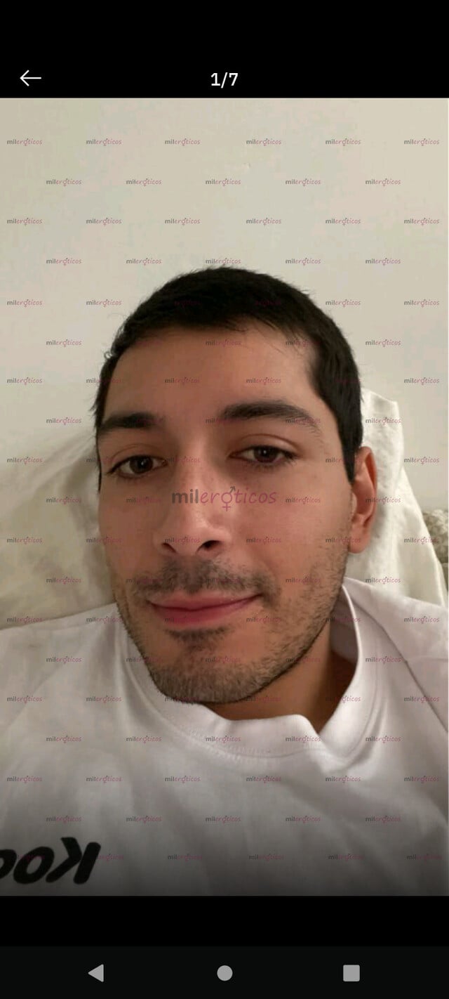 FOTOS DE $2000 SANTI. ACTIVO. JOVÉN FLAQUITO, VERGON, PELUDO. ESCRIBEME!