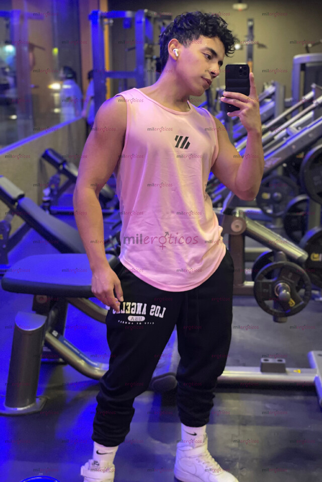 FOTOS DE DISPONIBLE DEL 20 AL 22 EN TIJUANA TAPATÍO GUAPO DEPORTISTA