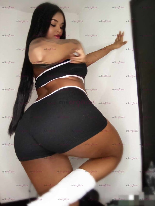 FOTOS DE TENGO UNA ENORME POLLA DE 23CM Y RICO CULO PARA CUMPLIR TODOS TUS FANTASÍAS...