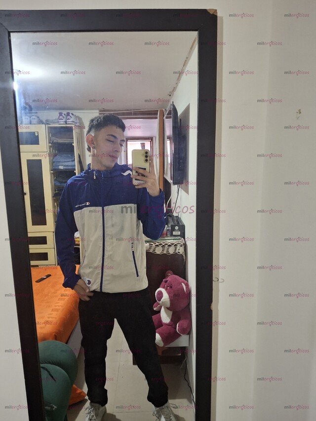 FOTOS DE JOVEN .PASIVO ..COMPLACIENTE ..Y.. CARIÑOSO..