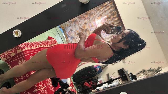 FOTOS DE BUSCAS ALGO DIFERENTE SOLO AVÍSAME ESTARÉ LISTA PARA TI