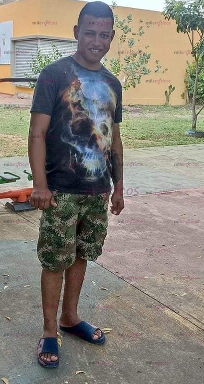 FOTOS DE SOY UN CHICO DIVERTIDO ALEGRE JUICIOSO TENDRÁN UN ESPECTACULAR PLACER SI LLEGAN