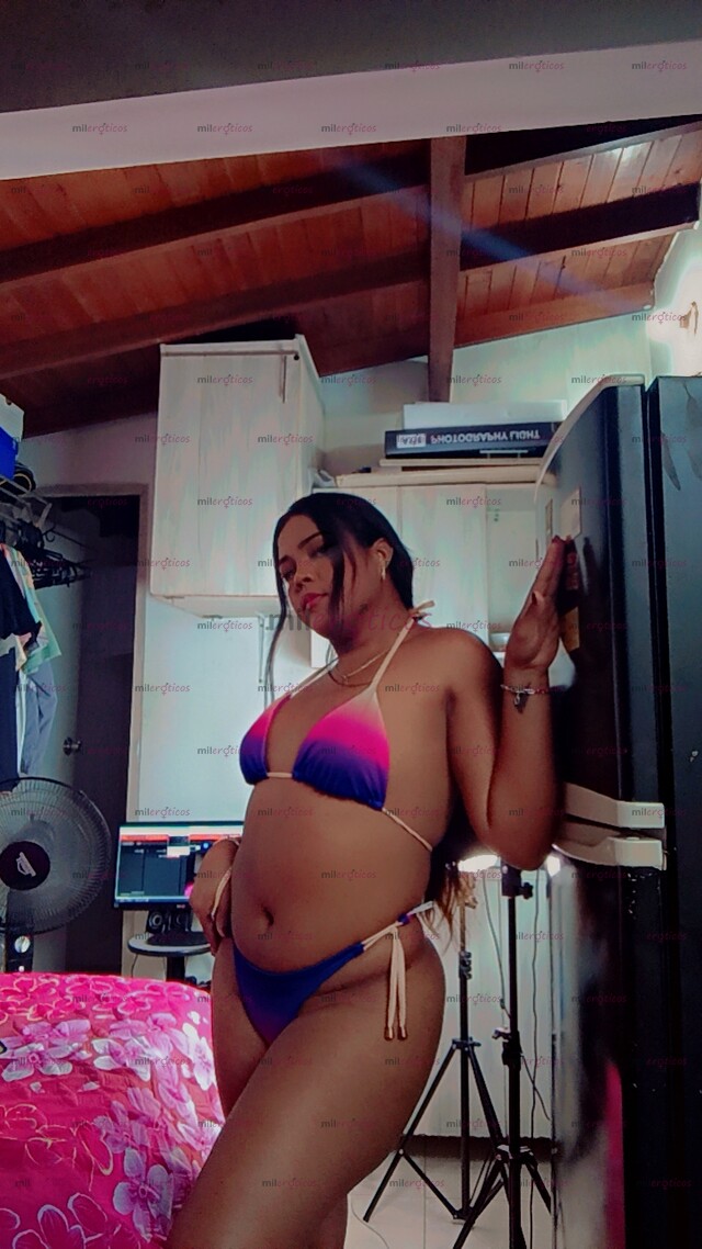 FOTOS DE HERMOSA Y LINDA NIÑA FEMENINA MASAJISTA LISTA PARA CUMPLIR TODAS TUS FANTASIAS