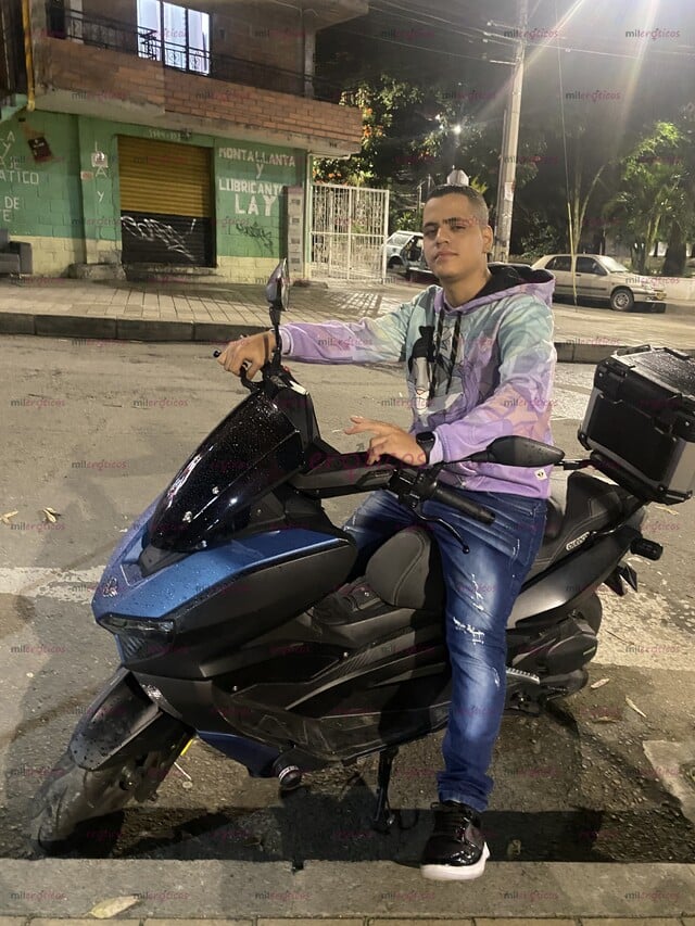 FOTOS DE MACHO ACTIVO VERGON 22 CM REALES HONESTIDAD Y RESPETO