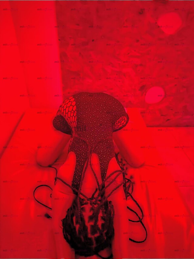 FOTOS DE HERMOSA NIÑAS , UNA ESCORT DE LINDAS CURVAS, MUY BELLA E INDEPENDIENTE, ESTOY DI