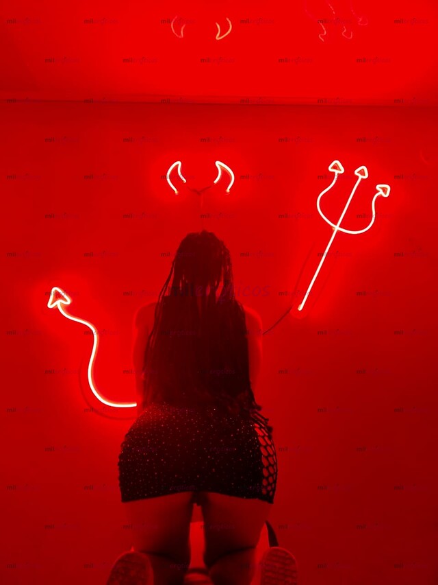 FOTOS DE HERMOSA NIÑAS , UNA ESCORT DE LINDAS CURVAS, MUY BELLA E INDEPENDIENTE, ESTOY DI