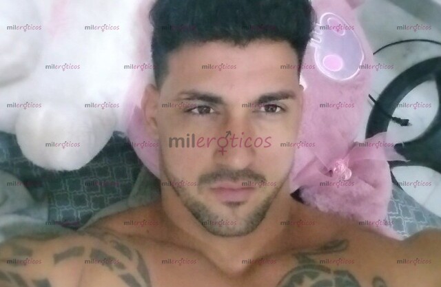 FOTOS DE CUBANO BIEN DOTADO 100% REAL LÁMAME Y PASEMOS UN RATO AGRADABLE