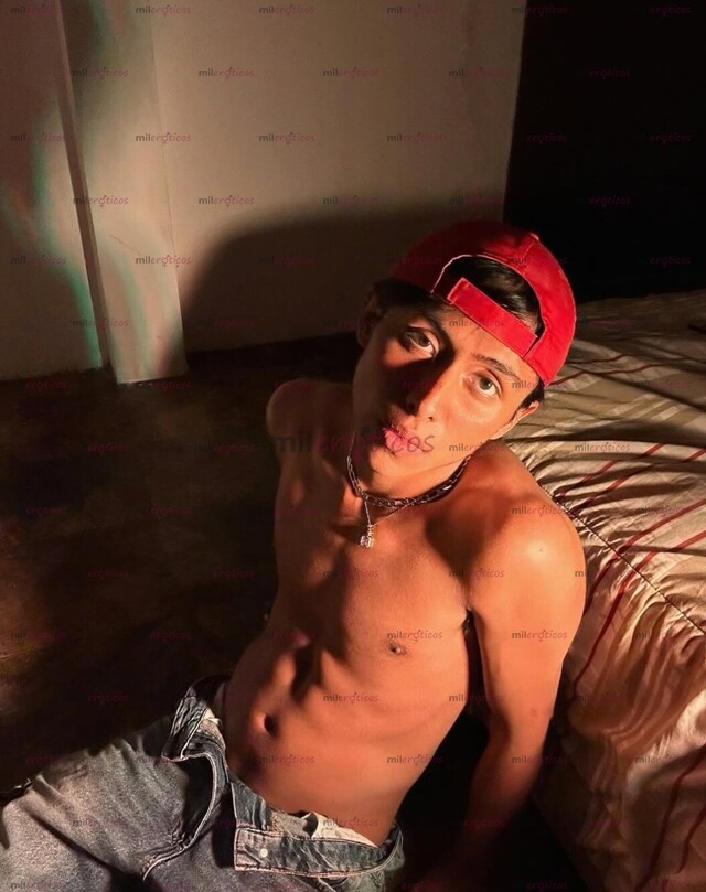 FOTOS DE TWINK PASIVO 19 AÑOS PARA CUMPLIR TUS FANTASIAS Y FETICHES