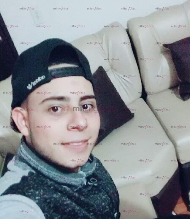 FOTOS DE CALEÑO BIEN DOTADO. FLACO VERGÓN Y ADICTO AL SEXO