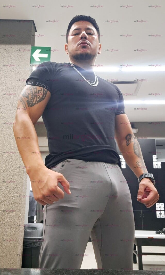 FOTOS DE CHACAL 100% NORTEÑO CON VERGA GRANDE Y GRUESA