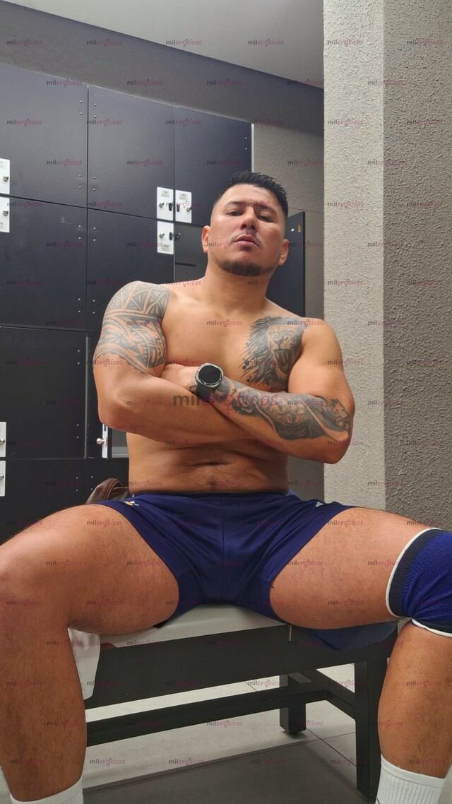 FOTOS DE CHACAL 100% NORTEÑO CON VERGA GRANDE Y GRUESA