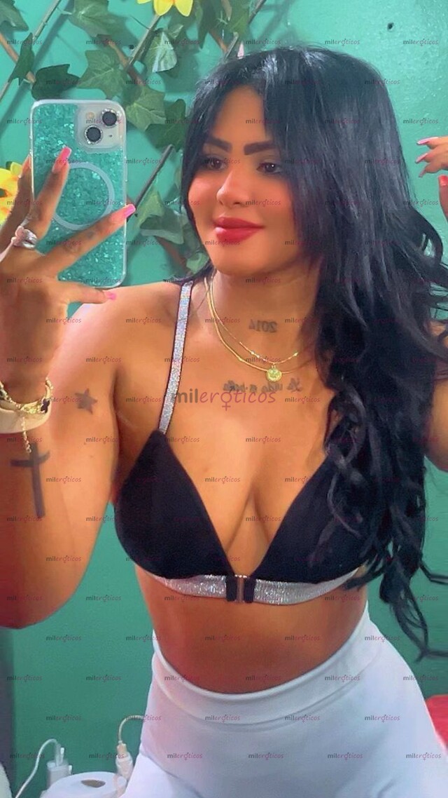 FOTOS DE SOY UNA MUJER SENCILLA AMOROSA, Y ME GUSTA MUCHO