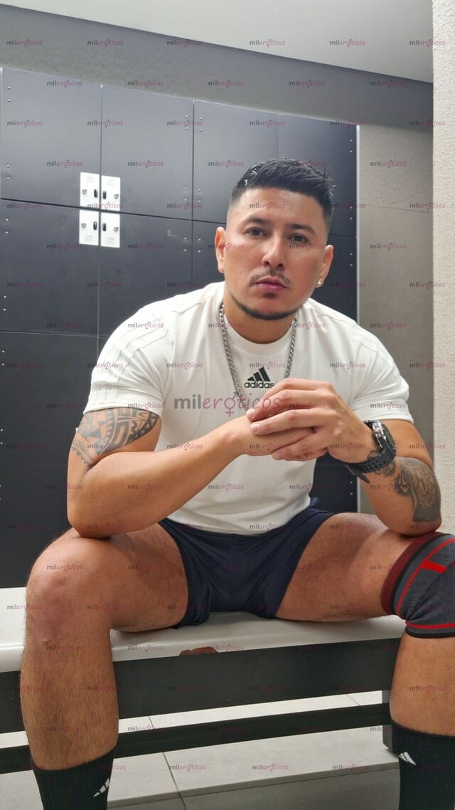 FOTOS DE CHACAL 100% NORTEÑO CON VERGA GRANDE Y GRUESA