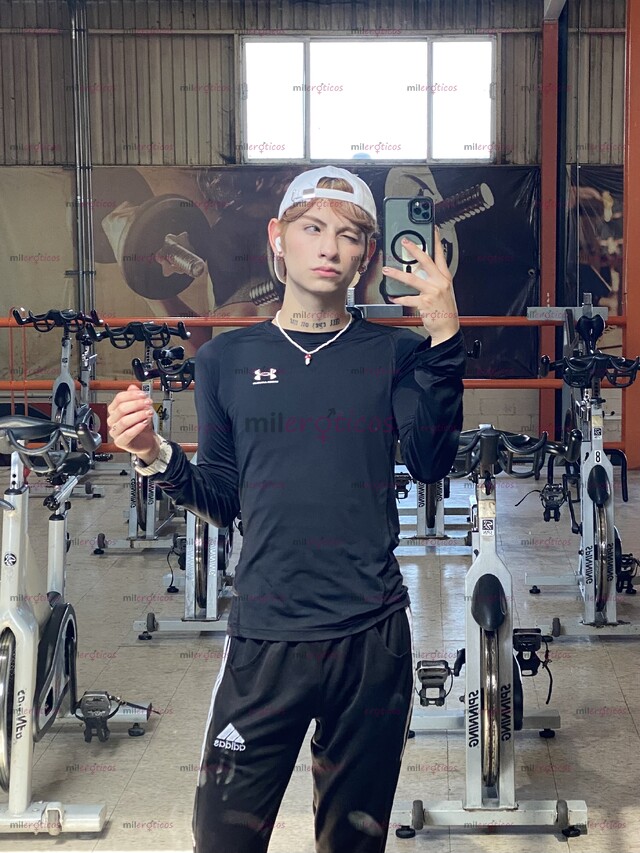 FOTOS DE CHARLYTWINK19 LISTO PARA CUMPLIR TUS DESEOS SEXUALES