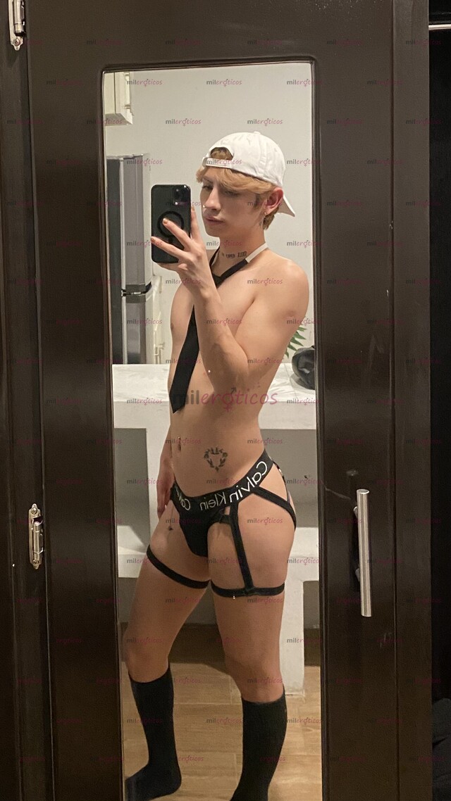 FOTOS DE CHARLYTWINK19 LISTO PARA CUMPLIR TUS DESEOS SEXUALES