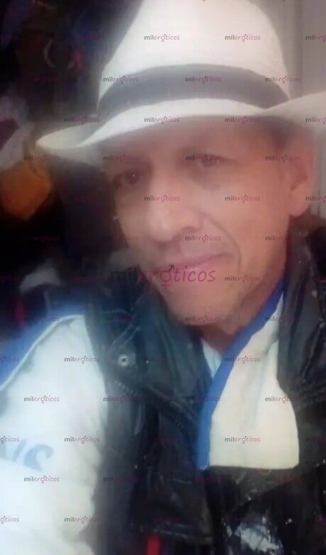 FOTOS DE MASAJISTA ERÓTICO MACHO CABRÍO.EXPERTO EN PRIMERIZOS DESEOSOS DE PLACER Y AMOR.