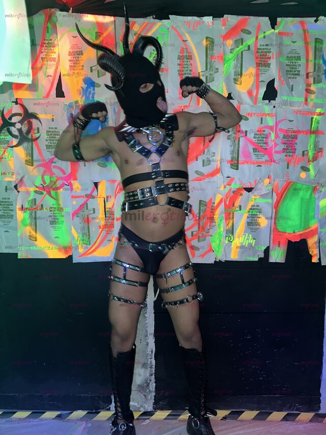 FOTOS DE VATO PASIVO NALGON DE 19 AÑITOS FETICHES