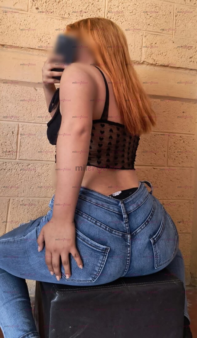 FOTOS DE HOLA AMOR ME LLAMO RENATA TENGO 22 AÑOS SOY UNA CHICA SÚPER SEXY