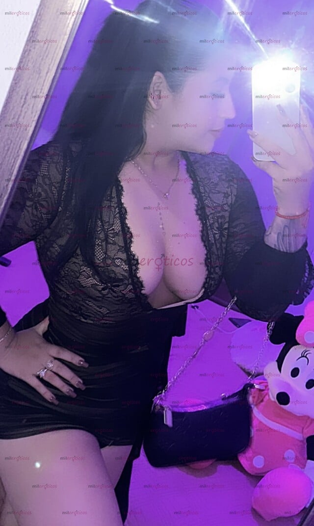 FOTOS DE UNA HERMOSA COLOMBIANA CON UNA CHICHIS BIEN GRANDES, TE DOY BUEN TRATO