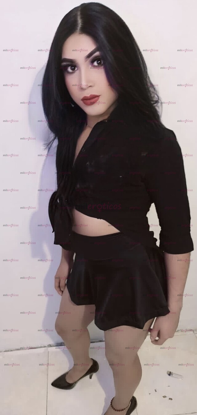 FOTOS DE HOLA SOY NICOLE HERMOSA PELINEGRA, JOVENCITA 18 AÑITOS DISPUESTA A COMPLACERTE