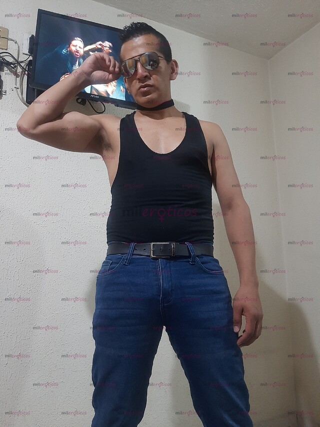 FOTOS DE HOMBRE ARDIENTE DOMINANTE LISTO PARA CUMPLIRTE CUALQUIER FANTASÍA O FETICHE