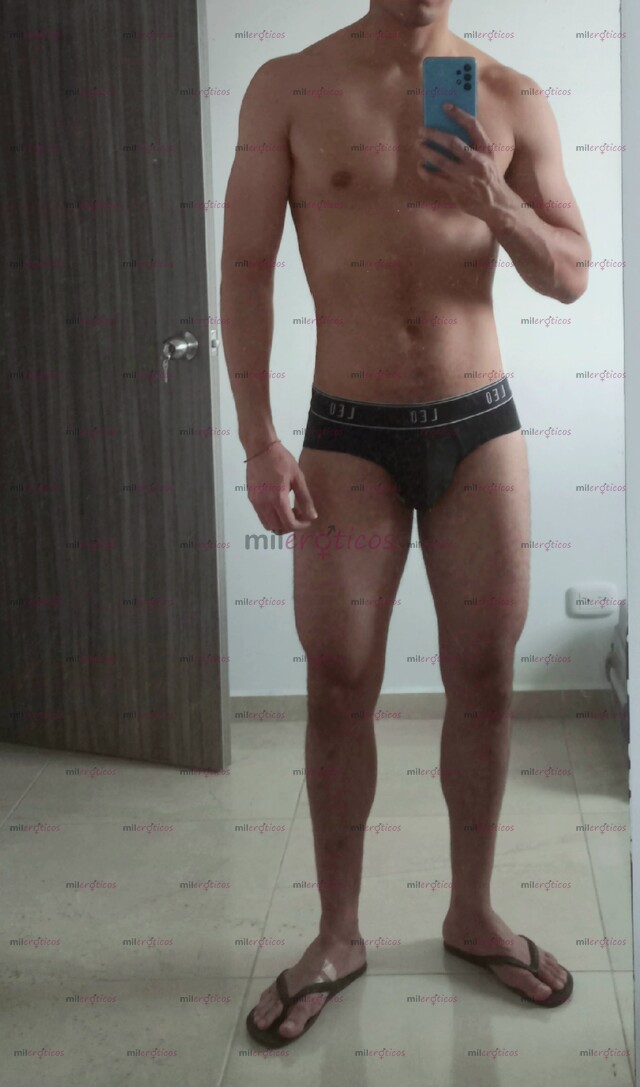 FOTOS DE YOUNG JOCK COLLEGE BOY FOR MASSAGING AND MORE