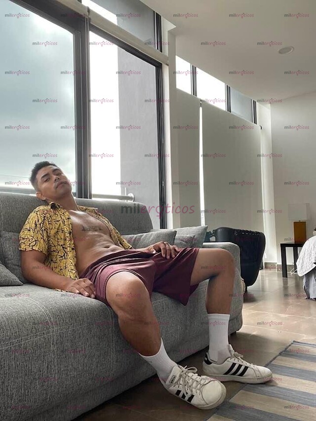 FOTOS DE JOVEN DOTADO, CALIENTE Y NALGON SOLO PARA TI